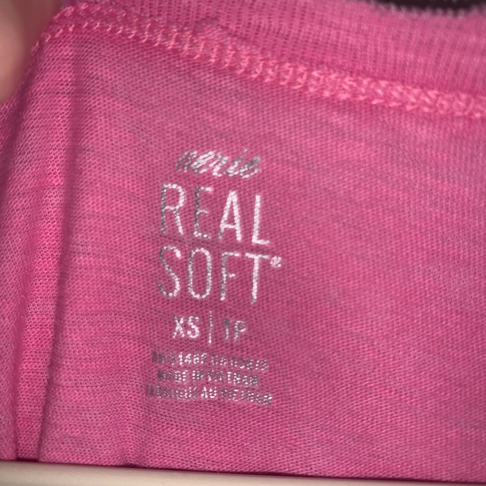 Pink tee - Picture 2 of 3
